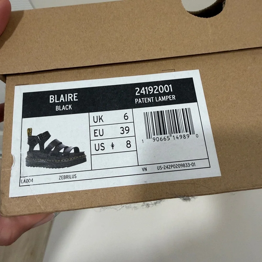 Dr.‎ Martens Blaire Patent Lamper Black Gladiator Platform Sandals 24192001 Sz 8